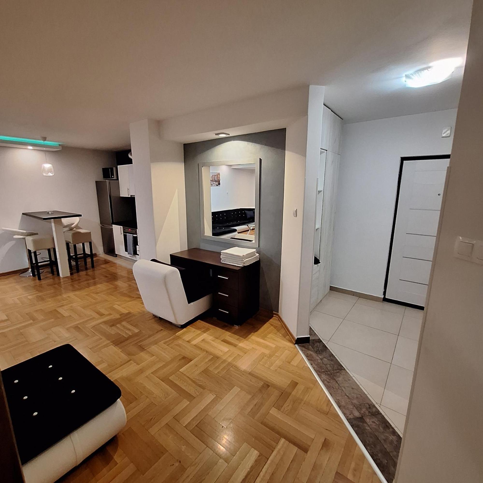 Luks Apartment Баня-Лука Экстерьер фото